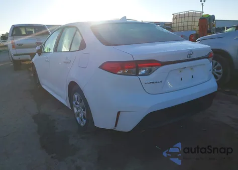 2026 Toyota Corolla Le z USA, uszkodzony, nr VIN 5YFB4MDE4TP392114